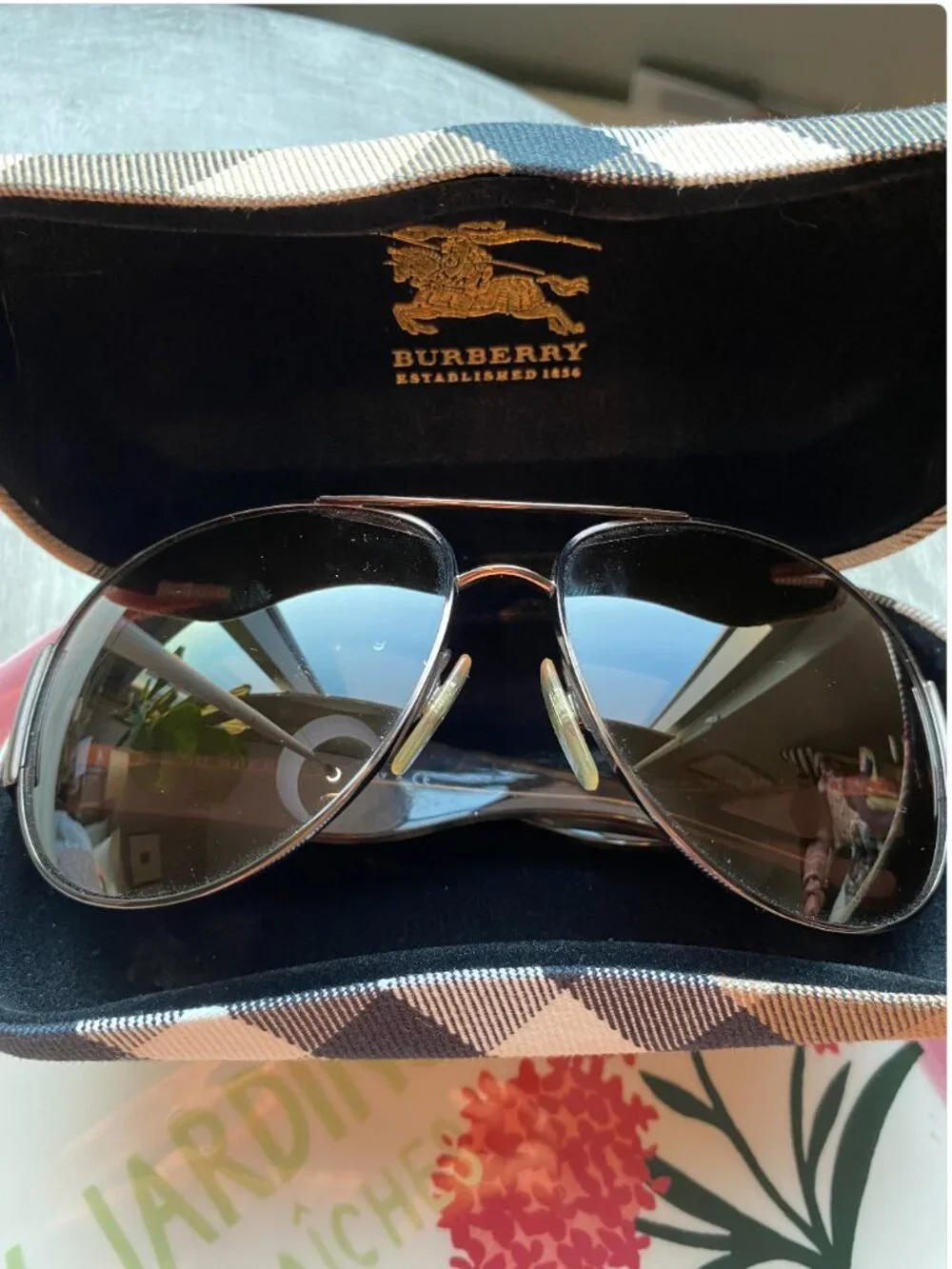 Burberry B3020-M Plaid Aviator Sunglasses 1031/73 w/ Case